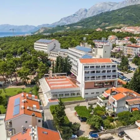 בית הארחה Jelena 1 - Exklusiv 3*