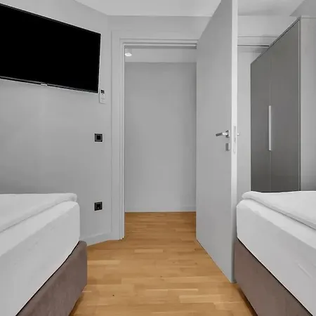 Jelena 1 - Exklusiv 3* Makarska