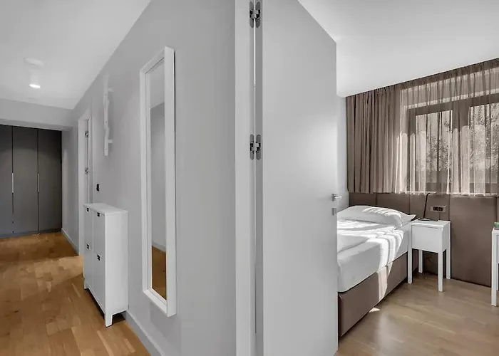 Jelena 1 - Exklusiv 3*